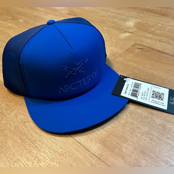 NWT ARC’TERYX Logo Trucker Flat Cap - Picture 2 of 5